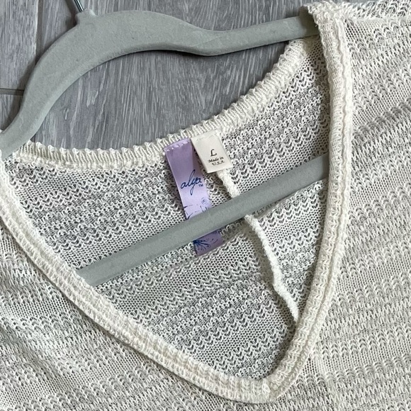 Boho top with crochet trim - Picture 3 of 3